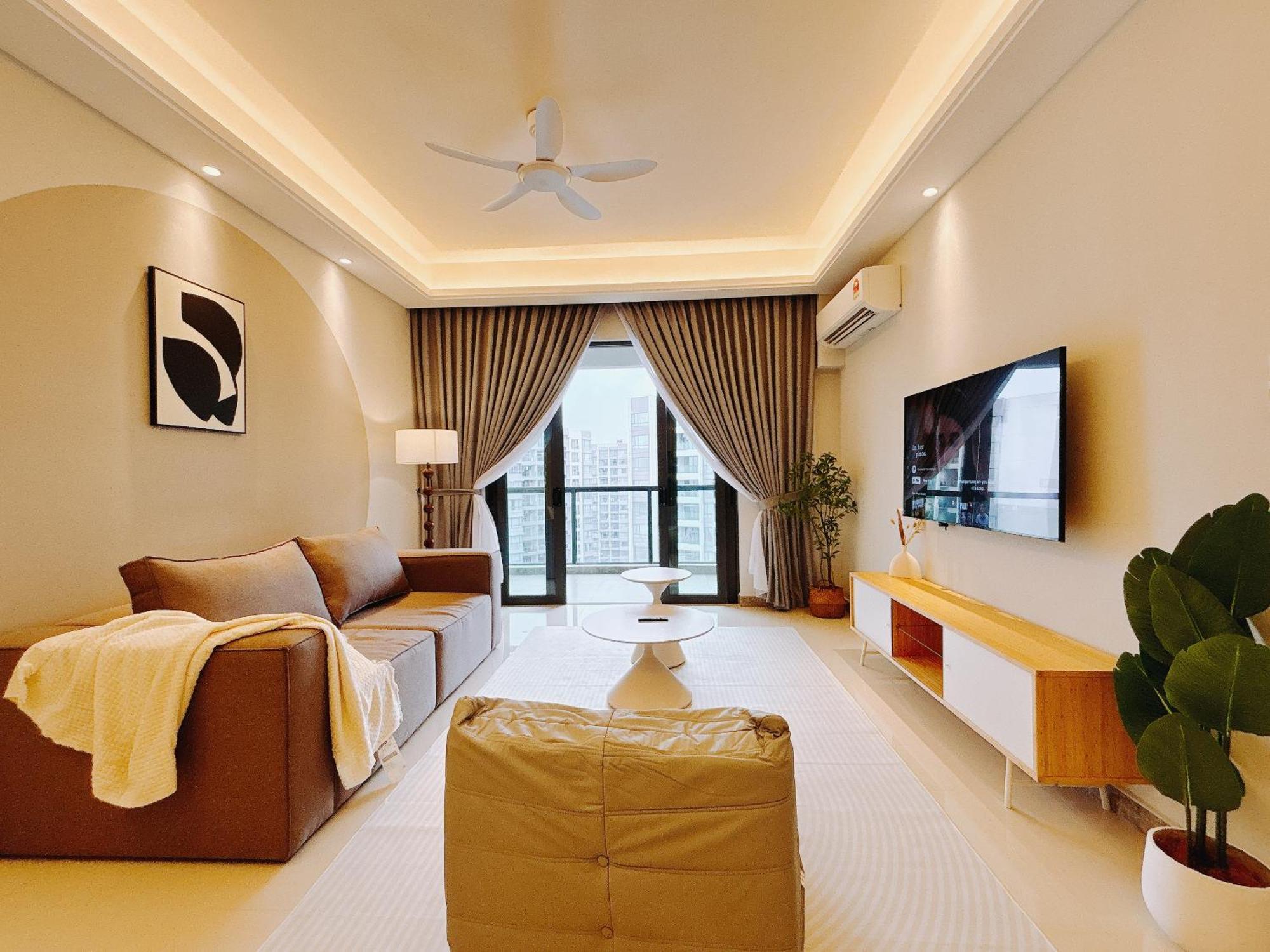 R&f Princess Cove Seine Region By Lions Bay * Johor Bahru