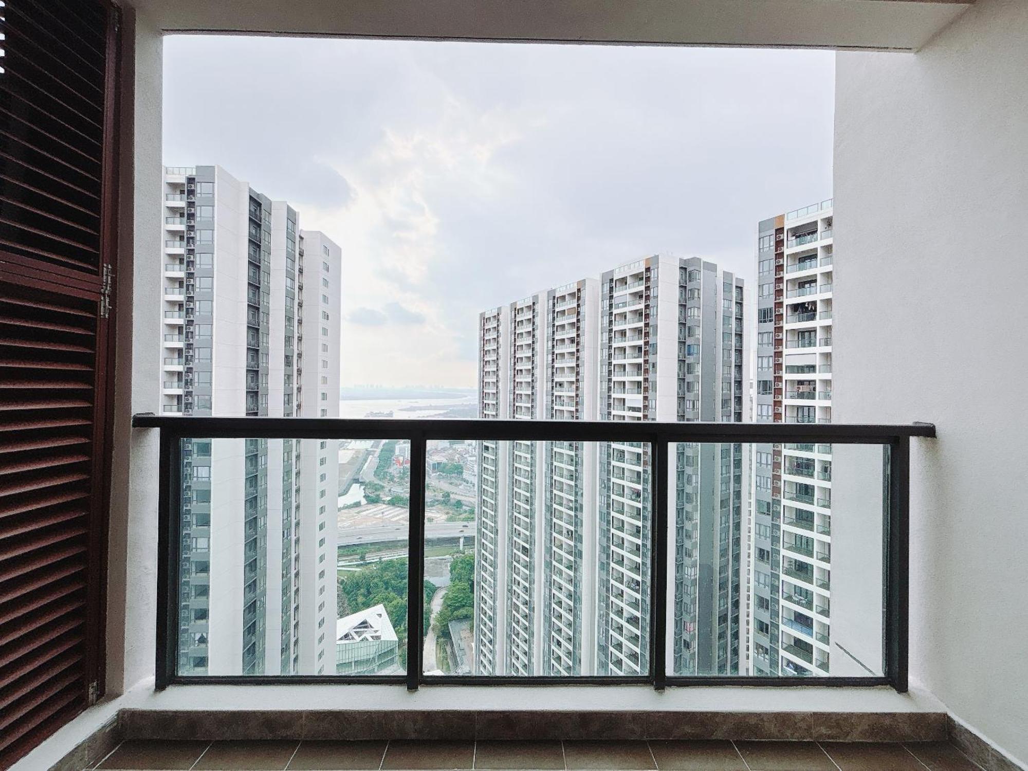 Apartment R&f Princess Cove Seine Region By Lions Bay *